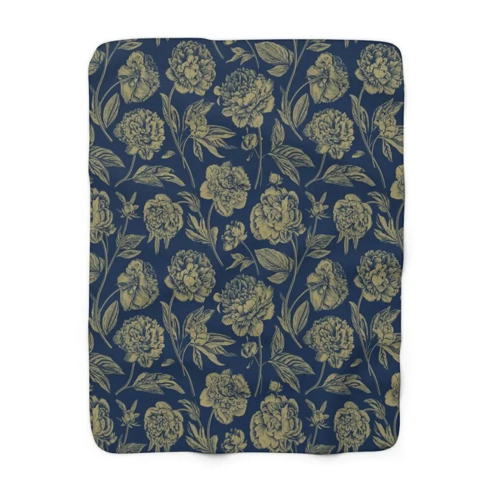 NWT Porter Anna- Navy & Gold Sherpa Blanket in Peony